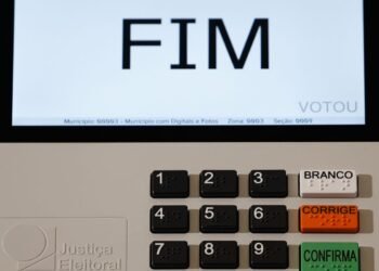 Federação PSOL-Rede oficializa apoio à candidatura de Lula à reeleição