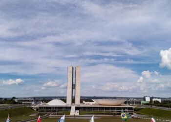Congresso volta do recesso sem previsão de plenário nesta semana