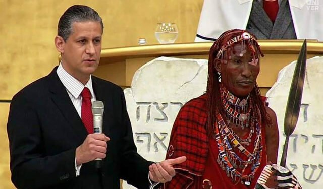 Universal leva guerreiro tribal ao Templo de Salomão e recebe críticas