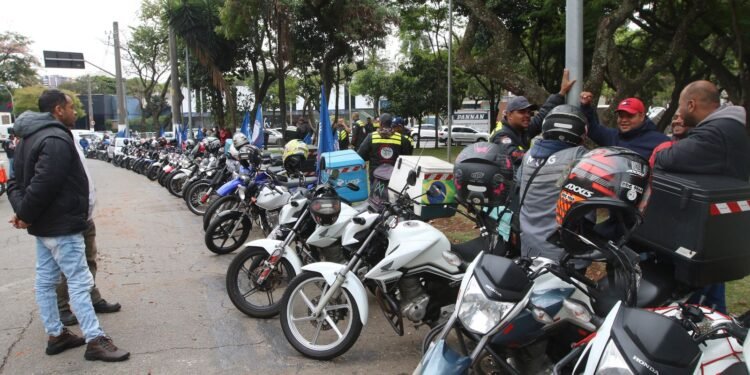 Produção de motos tem melhor mês de julho da história, diz Abraciclo