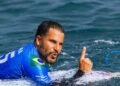 WSL: Ítalo Ferreira domina tubos em Teahupo’o e avança às semifinais