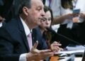 Relator da CCJ do Senado vota a favor da PEC do fim da escala 6×1