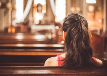 Pastor lamenta missionária encontrada morta em mala na Grécia