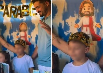 Menino celebra 7 anos com festa temática de Jesus em Minas Gerais