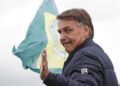 Bolsonaro apresenta sonolência e instabilidade, mas segue estável