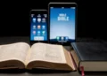 Estudo acadêmico revela que jovens religiosos buscam autenticidade na fé