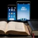 Estudo acadêmico revela que jovens religiosos buscam autenticidade na fé
