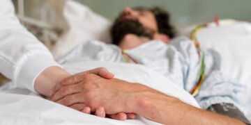 Médicos cristãos recebem proteção temporária contra lei de suicídio assistido