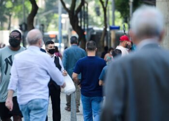 Para 81% dos brasileiros, é fundamental que candidato acredite em Deus