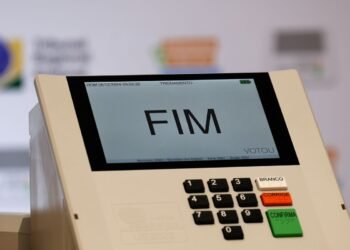 Eleitor tem até esta quinta-feira (20) para solicitar voto em trânsito