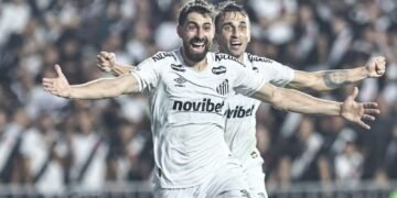 Santos desencanta no 2º tempo e atropela o Vasco pelo Brasileirão