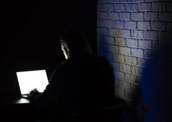 TSE debate combate a deepfake nas eleições