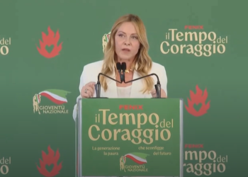 Giorgia Meloni anuncia proibição de burca e niqab nas escolas da Itália