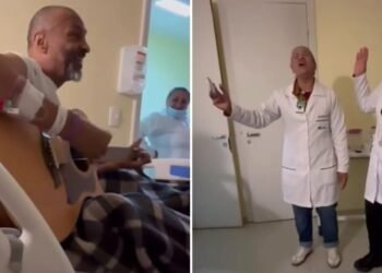 Homem com câncer avançado inspira ao louvar no leito com equipe médica