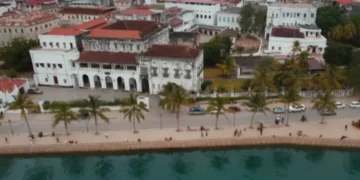 Cristãos em Zanzibar continuam a adorar apesar de ataques crescentes