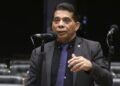 Deputado propõe aumento de pena para falsos pastores