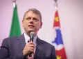Tarcísio de Freitas afirma: “Ninguém está acima da lei”