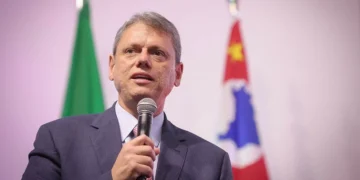 Tarcísio de Freitas afirma: “Ninguém está acima da lei”