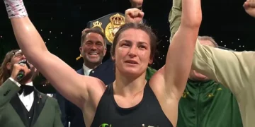 Katie Taylor encerra carreira de boxe com louvor a Jesus