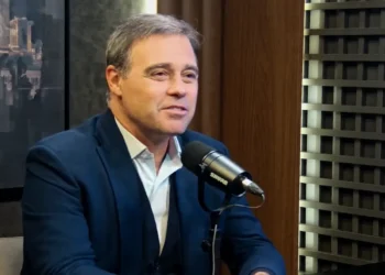 Mendonça recorda conselho de seu pai em podcast