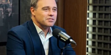 Mendonça recorda conselho de seu pai em podcast