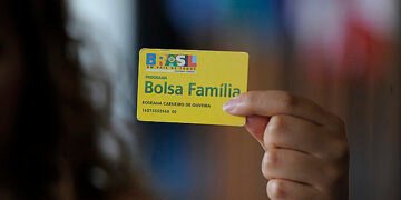 Bolsa Família: maior aumento ocorreu sob Bolsonaro
