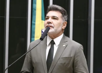 Marco Feliciano discute solução para malfeitos no Brasil