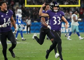 No último segundo, Baltimore Ravens batem Dallas Cowboys no Rio