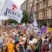 Mais de 1.000 cristãos marcham para Jesus nas ruas da Irlanda