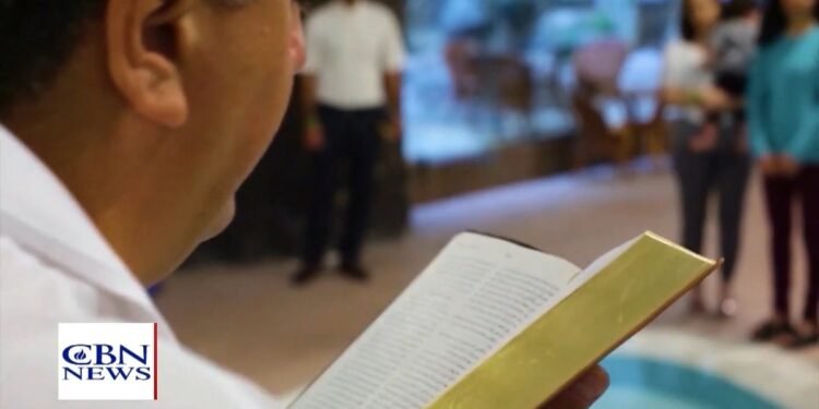 Igreja no Irã cresce em meio à crise e perseguição: “Pessoas são atraídas pelo Senhor”