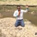 Repórter ora de joelhos ao vivo em meio a seca em Honduras: “Jesus, envia chuva”