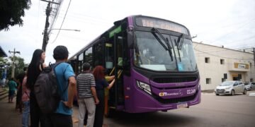Ônibus na palma da mão: passageiros podem acompanhar veículos em tempo real em Porto Velho
