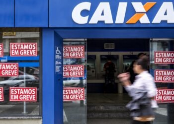 SEM ACORDO: greve na Caixa continua por tempo indeterminado após 68% dos funcionários rejeitarem proposta