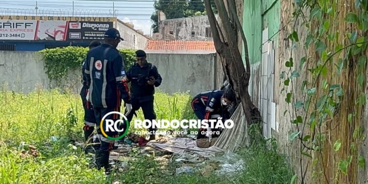 Mulher em situação de rua é encontrada morta com marcas de espancamento em Porto Velho