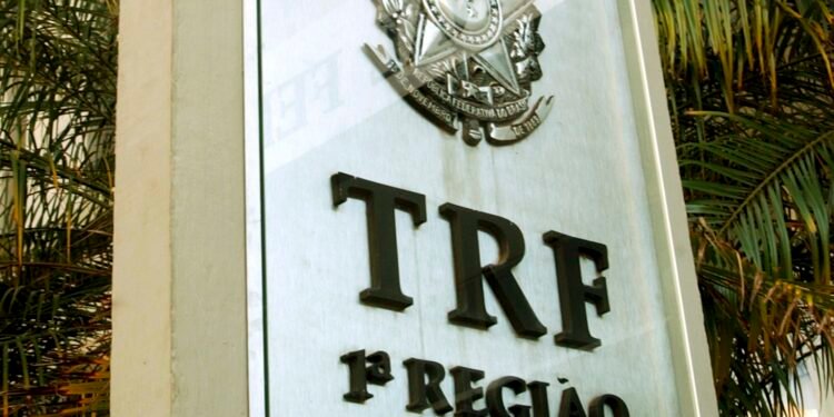 Desembargador mantém cobrança de imposto de exportação de petróleo
