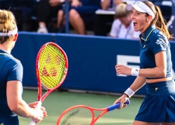 Luisa Stefani vai às semifinais do US Open e sobe no ranking mundial