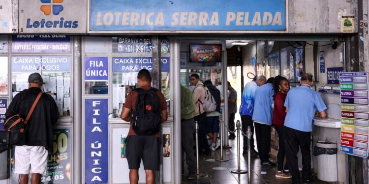 Mega-Sena sorteia prêmio de R$ 28 milhões neste domingo