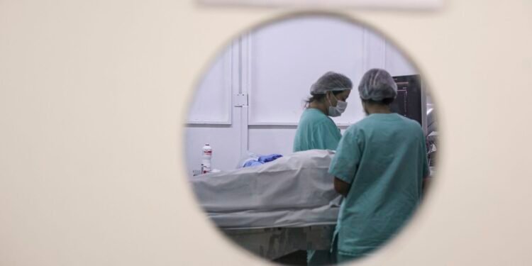 Câncer: estudo alerta para riscos de melanoma fora da pele