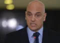 Estadão e Gazeta do Povo pedem saída de Moraes do STF