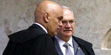 Fachin envia recados duros a Moraes sobre limites constitucionais