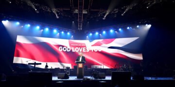 Franklin Graham lidera evento evangelístico no Reino Unido