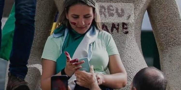 Débora Rodrigues busca remição de pena por atividades no cárcere