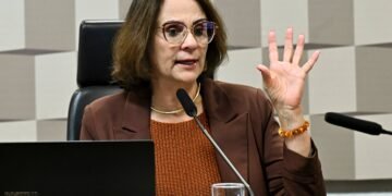 Damares Alves fará transmissão alternativa de audiência no Senado