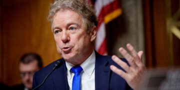 Rand Paul propõe que igrejas patrocinem refugiados