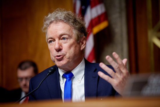 Rand Paul propõe que igrejas patrocinem refugiados