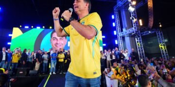 Flávio planeja relação pragmática com a China