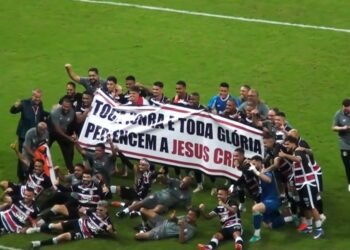 Santa Cruz exalta Jesus após vitória sobre o Floresta