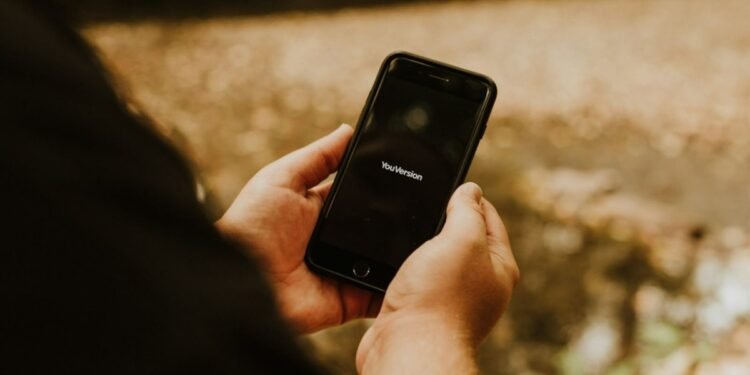 YouVersion libera tecnologia gratuita para igrejas criarem aplicativos bíblicos