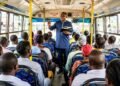 Gana reforça proibição de pregações em ônibus públicos