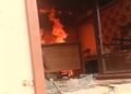 Cristão acusado de blasfêmia tem casa incendiada no Paquistão